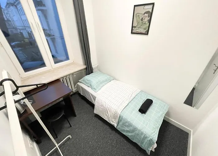 Fantastic Waw - Ch5 Room B105